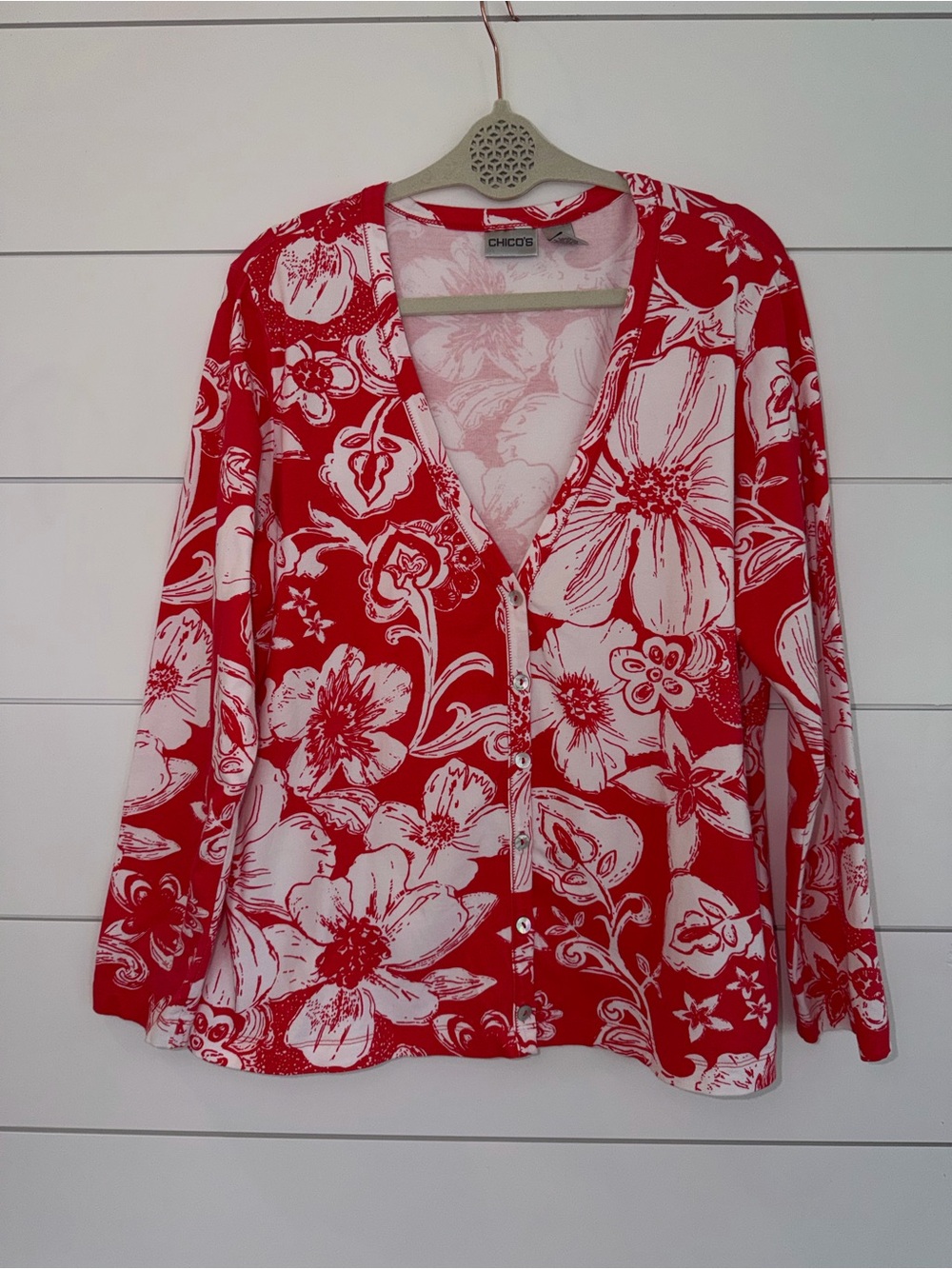 Chico’s Size 3 (XL) Floral Tropical Cotton Stretch Cardigan Shell Buttons